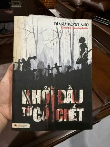 những đầu tử cái chết, diana rowland, sách zombie, truyện zombie hay, sách kinh dị hài hước, truyện trinh thám zombie, sách bách việt, sách cũ giá rẻ