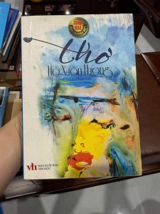 thơ hồ xuân hương, sách văn học việt nam, thơ nôm, sách nxb văn học, sách cổ điển việt nam, sách học văn, tuyển tập thơ hay