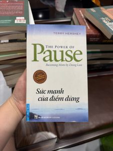 The Power of Pause, Sức mạnh của điểm dừng, sách phát triển bản thân, sống chậm, cân bằng cuộc sống