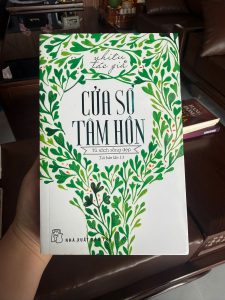 Cửa Sổ Tâm Hồn là tuyển tập những câu chuyện ngắn, bài học ý nghĩa giúp người đọc tìm lại sự bình yên và cảm hứng trong cuộc sống.