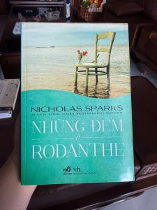 những đêm ở rodanthe, nicholas sparks, nights in rodanthe, sách tình cảm mỹ, tiểu thuyết lãng mạn, sách chữa lành, sách tình yêu hay