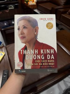 thánh kinh dưỡng da, chizu saeki, chăm sóc da kiểu nhật, skincare nhật bản, sách dưỡng da hay, bí quyết chăm sóc da, sách làm đẹp cho phụ nữ