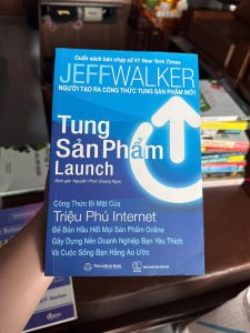tung sản phẩm launch, jeff walker, product launch formula, sách marketing online, bán hàng online, kiếm tiền internet, dropshipping, digital marketing