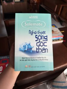 nghệ thuật sống độc thân, sách sống độc thân hạnh phúc, sách phát triển bản thân cho phụ nữ, sách chữa lành tâm lý, sách self help hay, solemate lauren mackler