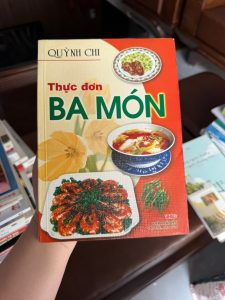 thực đơn ba món, sách nấu ăn gia đình, sách dạy nấu ăn việt nam, thực đơn cơm gia đình, sách món ăn đơn giản, sách nấu ăn tiết kiệm, sách nội trợ, sách món ăn hàng ngày