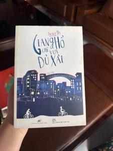 giang hồ chỉ vừa đủ xài, Trang Hạ, sách tản văn hay, sách chữa lành, sách suy ngẫm cuộc sống, sách NXB Trẻ