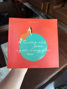 thương nhớ phải lựa kỹ người đáng yêu mới yêu, sách tản văn tình yêu, sách chữa lành, sách về tình cảm, sách hay cho người thất tình, sách đọc nhẹ nhàng