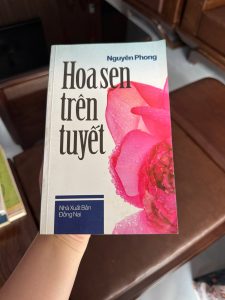 hoa sen trên tuyết, nguyên phong, sách tâm linh, sách thiền, sách triết lý sống, sách chữa lành, phát triển bản thân, sách hay nên đọc, sách phương đông, sách cũ giá rẻ
