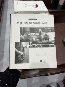 chef đầu bếp chuyên nghiệp, sách học nấu ăn chuyên nghiệp, sách nghề bếp, sách ẩm thực, học làm đầu bếp, kỹ năng bếp nhà hàng, sách F&B