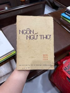 ngôn ngữ thơ nguyễn phan cảnh, sách nghiên cứu văn học việt nam, sách phê bình thơ, sách ngôn ngữ học thơ ca, sách văn học cũ hiếm, sách nghiên cứu văn học, sách sưu tầm văn học việt nam, sách học văn chuyên sâu, sách cũ giá trị cao