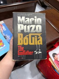 bố già mario puzo, the godfather sách, tiểu thuyết mafia kinh điển, sách bố già bản dịch ngọc thứ lang, sách mario puzo, sách tội phạm hay, sách văn học nước ngoài nổi tiếng, sách hay nên đọc, sách mafia mỹ, sách cũ giá tốt