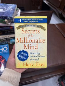 Secrets of the Millionaire Mind, sách tư duy triệu phú, sách làm giàu tiếng Anh, mindset tài chính, sách phát triển bản thân kinh doanh, millionaire mindset book