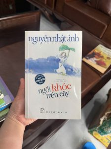 ngồi khóc trên cây, nguyễn nhật ánh, sách nguyễn nhật ánh cũ, truyện dài việt nam hay, sách tuổi học trò, sách tình cảm nhẹ nhàng, sách bán chạy nguyễn nhật ánh