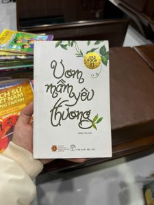 ươm mầm yêu thương, sách chữa lành, sách truyền cảm hứng, sách sống tích cực, sách hay nhẹ nhàng, sách tặng bạn bè, sách ý nghĩa về tình yêu thương
