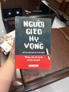 người gieo hy vọng, erin gruwell, sách giáo dục hay, sách truyền cảm hứng, sách về giáo viên, sách thay đổi cuộc đời, sách phát triển bản thân, sách dạy học, sách kỹ năng s