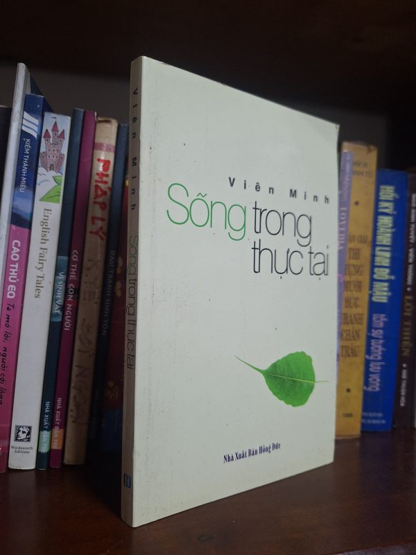 SỐNG TRONG THỰC TẠI