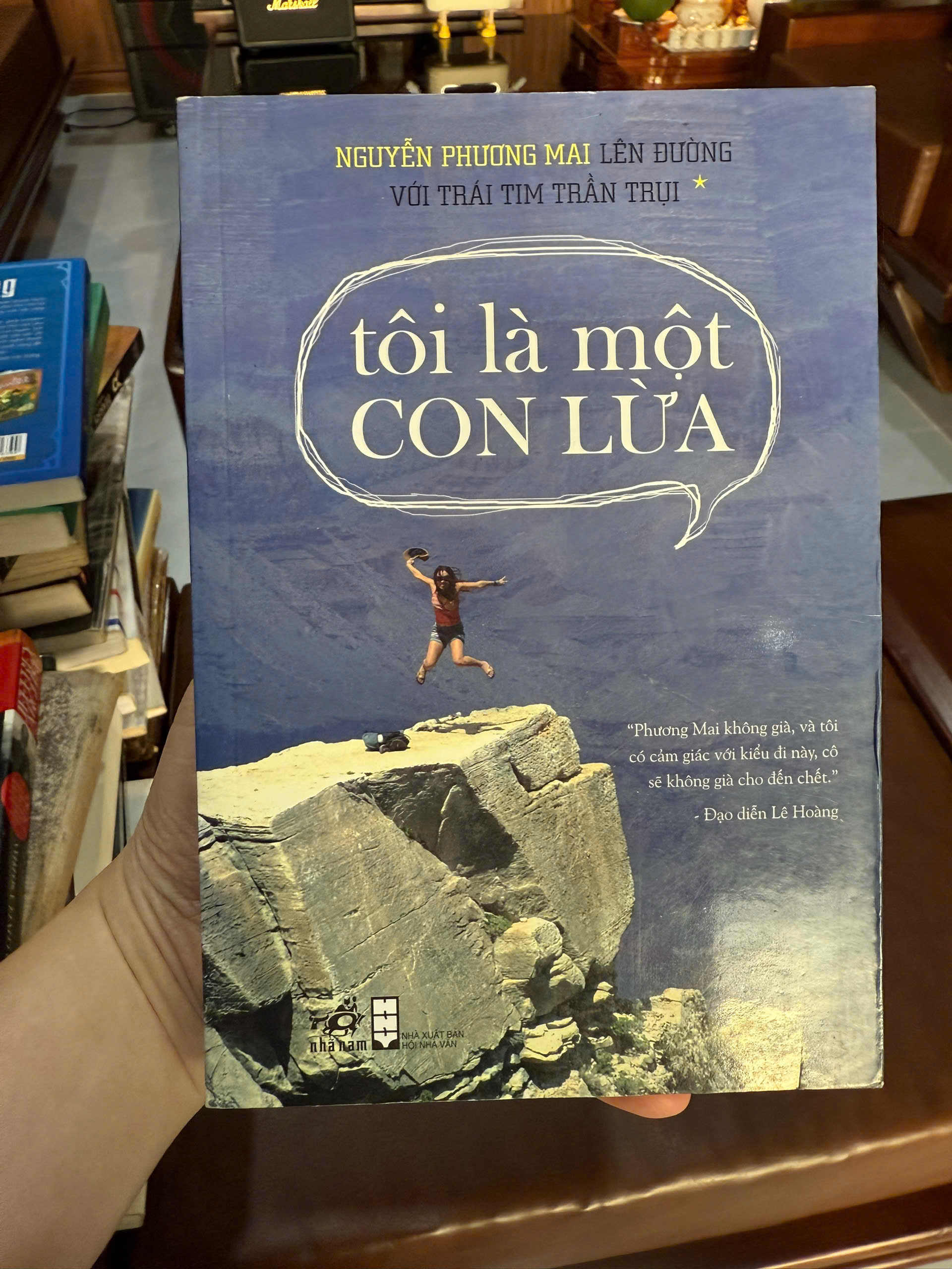 z7640412702808_1d0ab09aa49e7e6de993de40d2fbeeca tôi là một con lừa, nguyễn phương mai, sách du ký hay, sách truyền cảm hứng, sách phát triển bản thân, sách hay nên đọc, sách văn học việt nam, sách cũ giá tốt, sách oreka