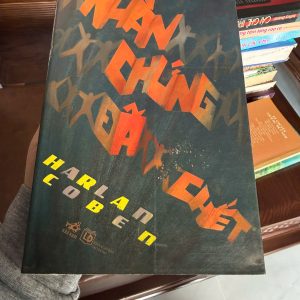 Một vụ mất tích tưởng chừng đơn giản Những bí mật bị chôn vùi dần được hé lộ Nhân vật chính bị cuốn vào chuỗi sự kiện nguy hiểm