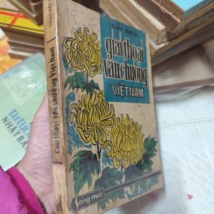 GIẢI THOÁT VĂN CHƯƠNG VIỆT NAM (1972) – THÁI BẠCH