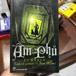 âm phủ tunnels, sách tunnels tiếng việt, truyện phiêu lưu kỳ ảo hay, sách fantasy thiếu niên, tunnels roderick gordon, sách bán chạy new york times